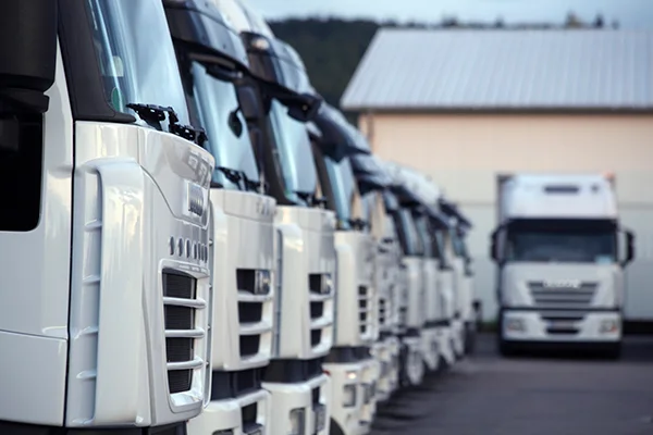 Frota de caminhões de transportadora